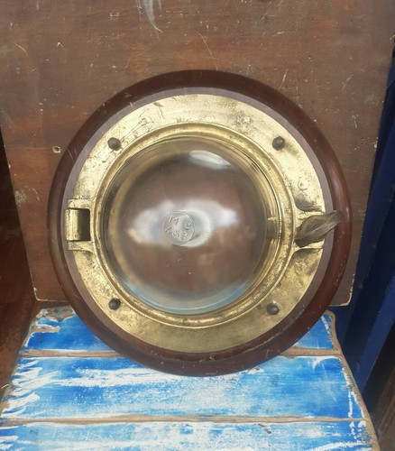 Oblò bronzo con lampada di - oblò,
